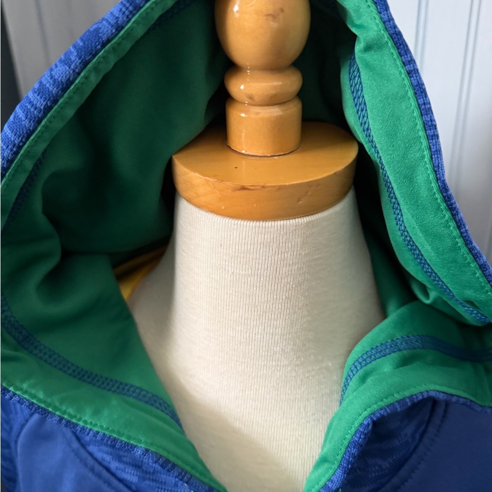 Majestic Blue and Green Men's Hoodie - Picture 2 of 8